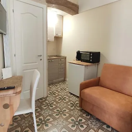 Πανσιόν Dimora Della Nonna-luxury Mola di Bari